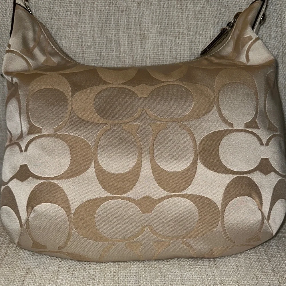 Coach hobo bag - Picture 4 of 15